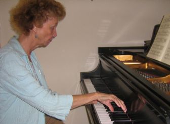 Pianist Gail Embree